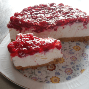 Poslastica sa malinama