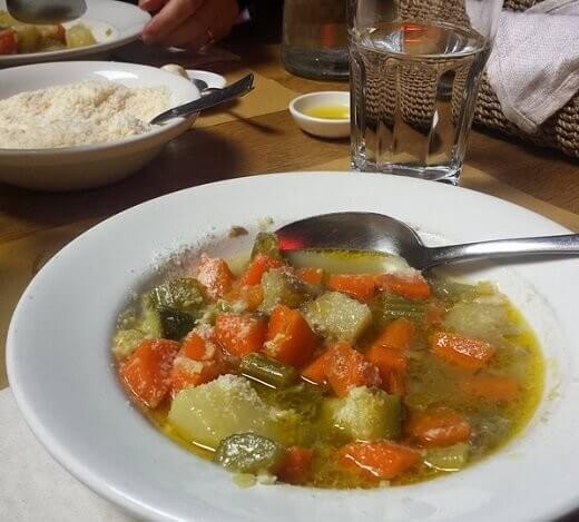 Italijanska kuhinja u Milanu - Minestrone supa - Recepti i Kuvar online