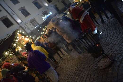 Božićni trg ispred hotela Radisson Blu Old Mill - Recepti i Kuvar online