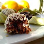 Raw balls in 10 minutes - Kristina Gašpar - Recipes and Cookbook online