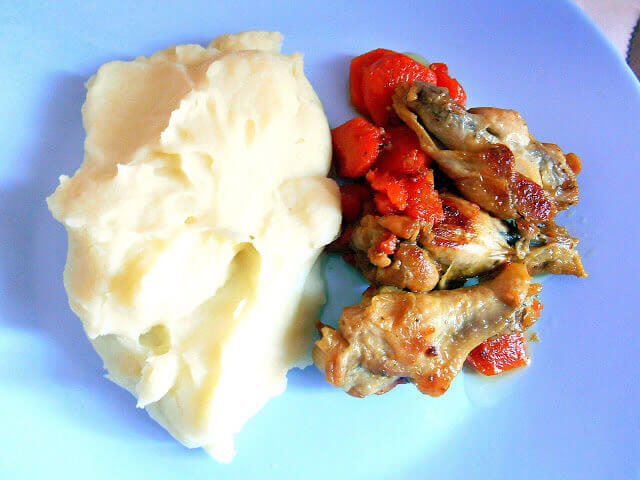 Pollo con cebolla - Javorka Filipović - Recetas y libro de cocina online