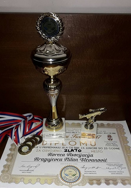 11 Medaillen und zwei Pokale für Kragujevac-Kochprofis beim internationalen Wettbewerb in Niš - Milan Stevanović gewann den Pokal