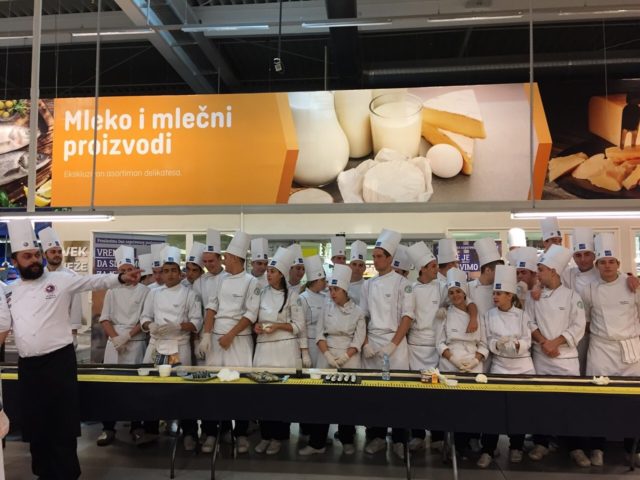 Napravljena najduža suši rolnica od 50 m u Srbiji! - Metro Cash & Carry Srbija