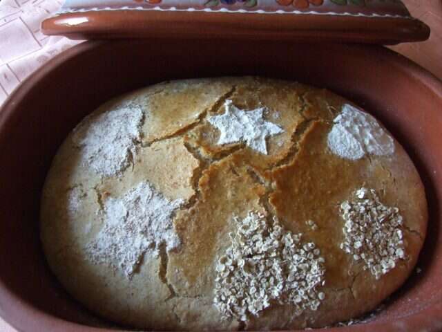 Domaći integralni hleb u keramičkom pekaču - Slađana Šćekić - Recepti i Kuvar online