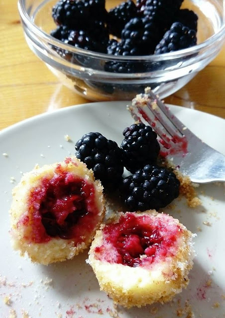 Dumplings with blackberries - Kristina Gašpar - Recipes and Cookbook online