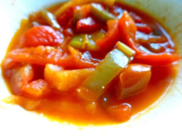Pimentón en jugo de tomate - Gvozdena Živković - Recetas y libro de cocina online