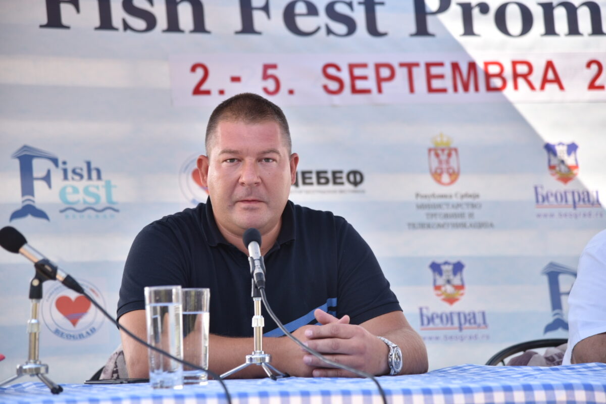 Đorđe Živanović, Fish Fest 2021 konferencija za medije, fotograf Belkisa Beka Abdulović